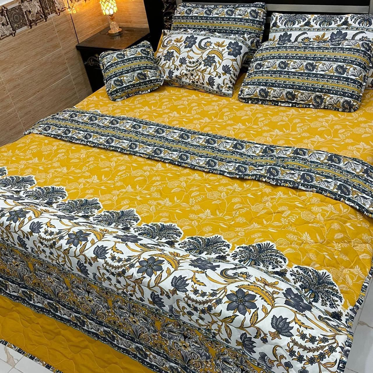 7Pc Printed Comforter Set